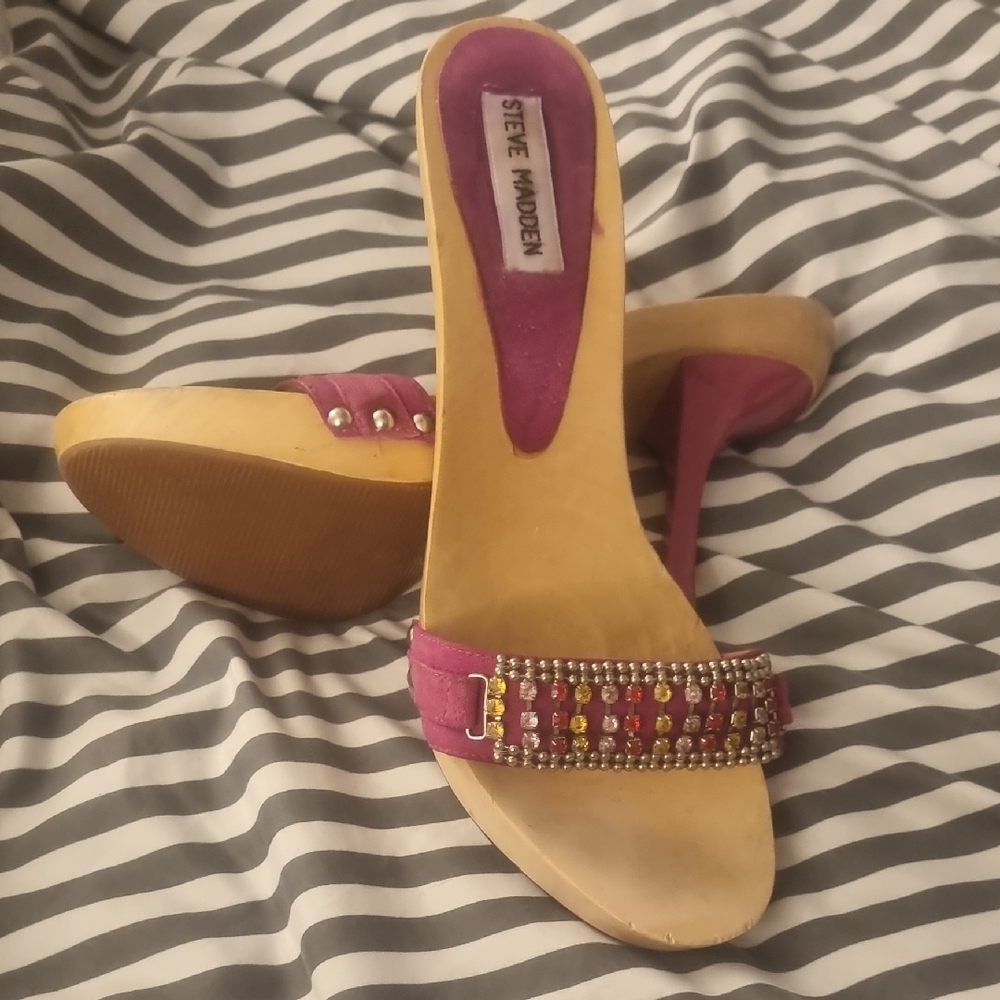 Vintage Y2K Steve Madden Fuchsia Embellished Stiletto Heels